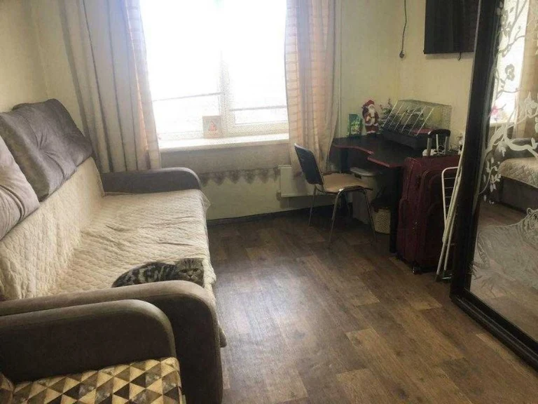 Продається кімнана в районі ГРЛ