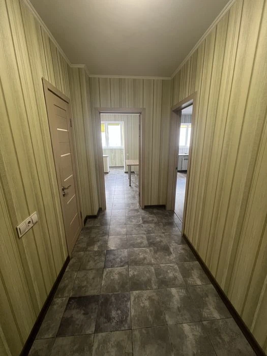 Продаж 1-к квартири 45м2, вул. Лариси Руденко 10-В, метро По