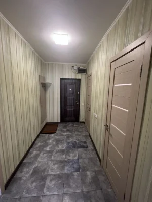 Продаж 1-к квартири 45м2, вул. Лариси Руденко 10-В, метро По