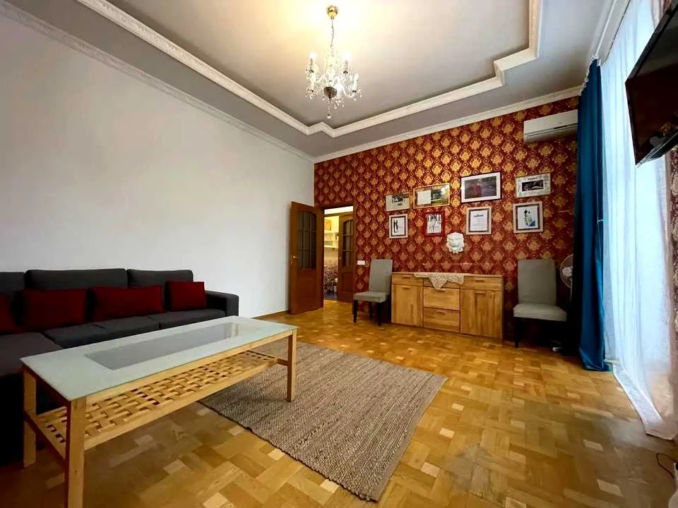 Квартира. Київ, Тараса Шевченка бульв.