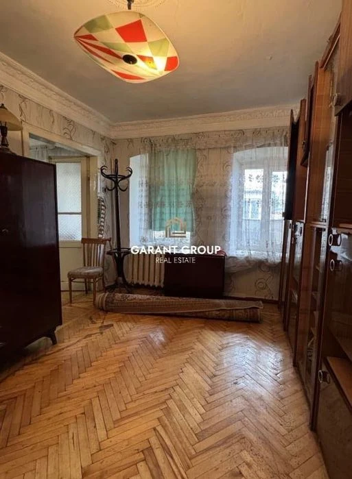 Трикімнатна квартира в центрі