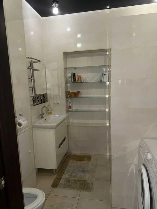‼️Поділ‼️ Велика та простора 2кк, 74м² на 2-му поверсі!