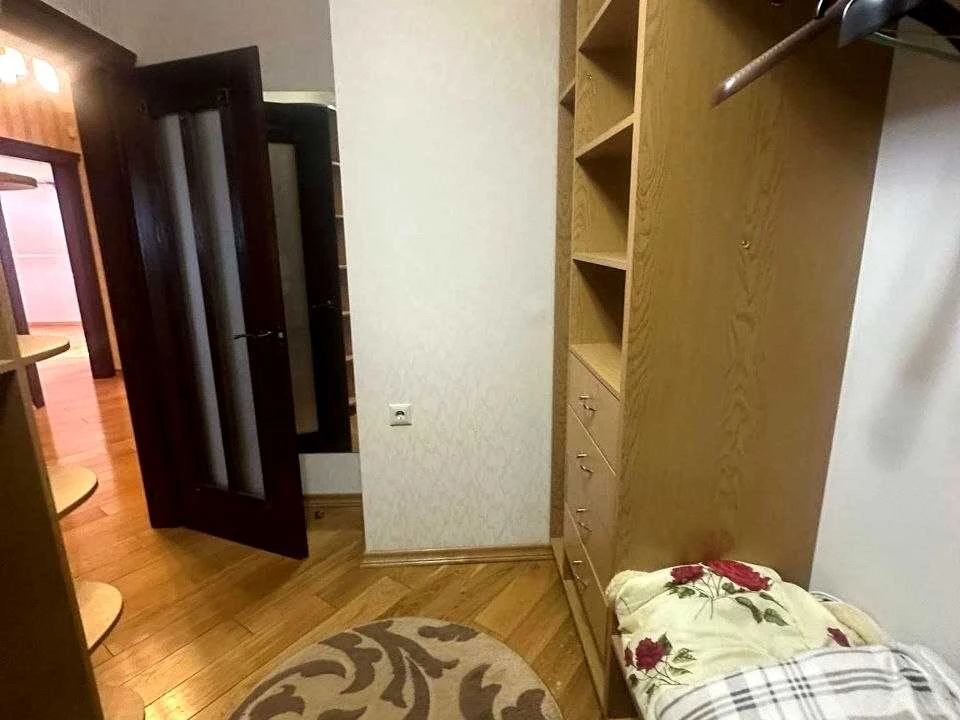 Квартира. Ужгород, Вишнева вул. (Поліни Осипенко)