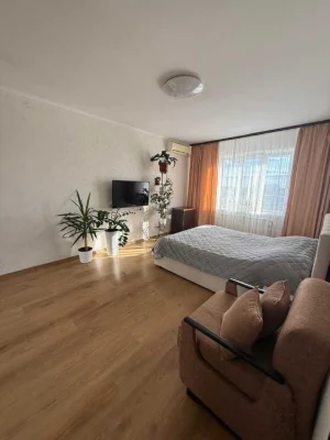 2-кімнатна квартира з ремонтом + лоджія 7 м² + підвал