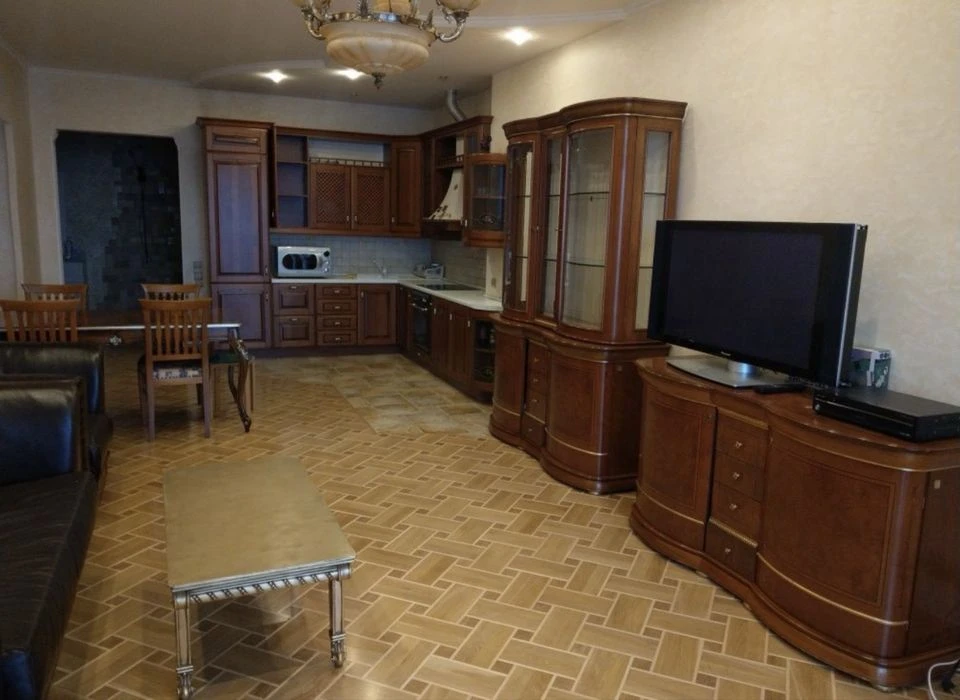 ВИДОВАЯ КВАРТИРА НА БЕРЕГУ МОРЯ! Продам 3 комнатную квартиру