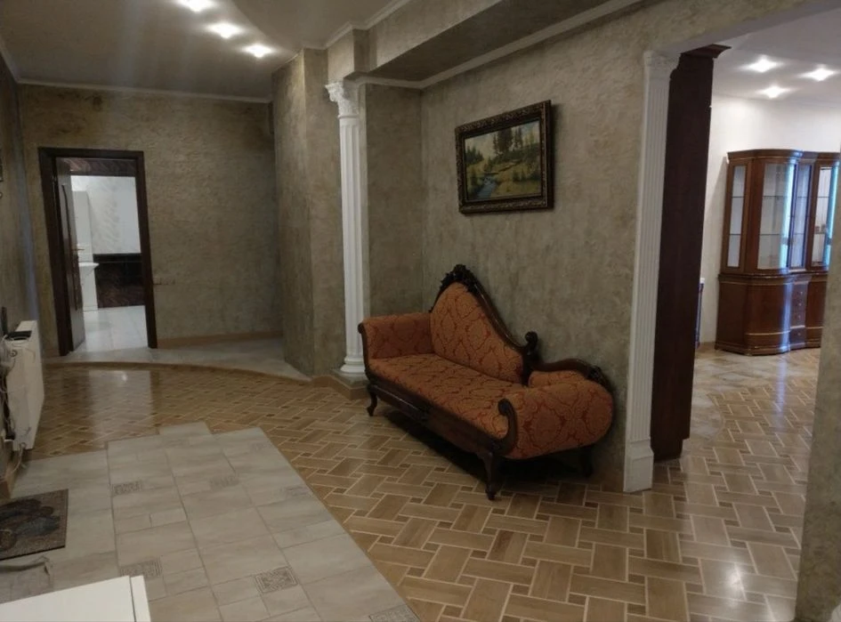 ВИДОВАЯ КВАРТИРА НА БЕРЕГУ МОРЯ! Продам 3 комнатную квартиру