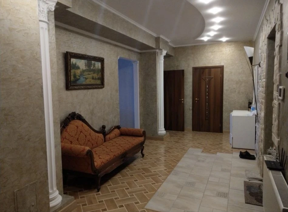 ВИДОВАЯ КВАРТИРА НА БЕРЕГУ МОРЯ! Продам 3 комнатную квартиру