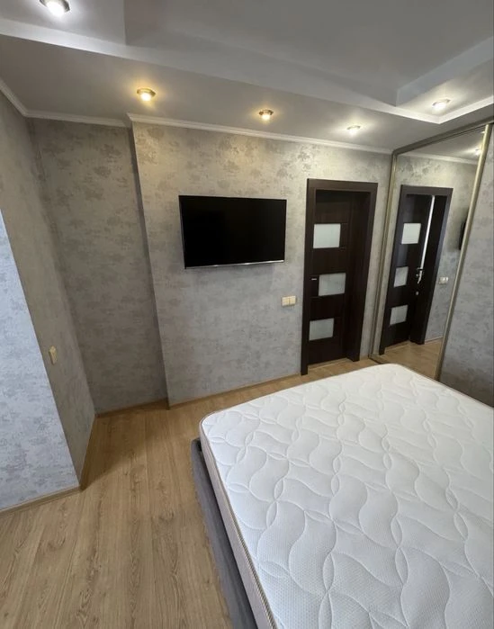 Продаж 2-к квартири Проспект