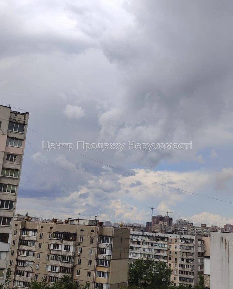 2-room apartment for sale, 10/16th floor, 55. 6 m², Kyiv — profitable