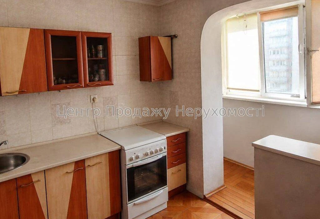 2-room apartment for sale, 10/16th floor, 55. 6 m², Kyiv — profitable