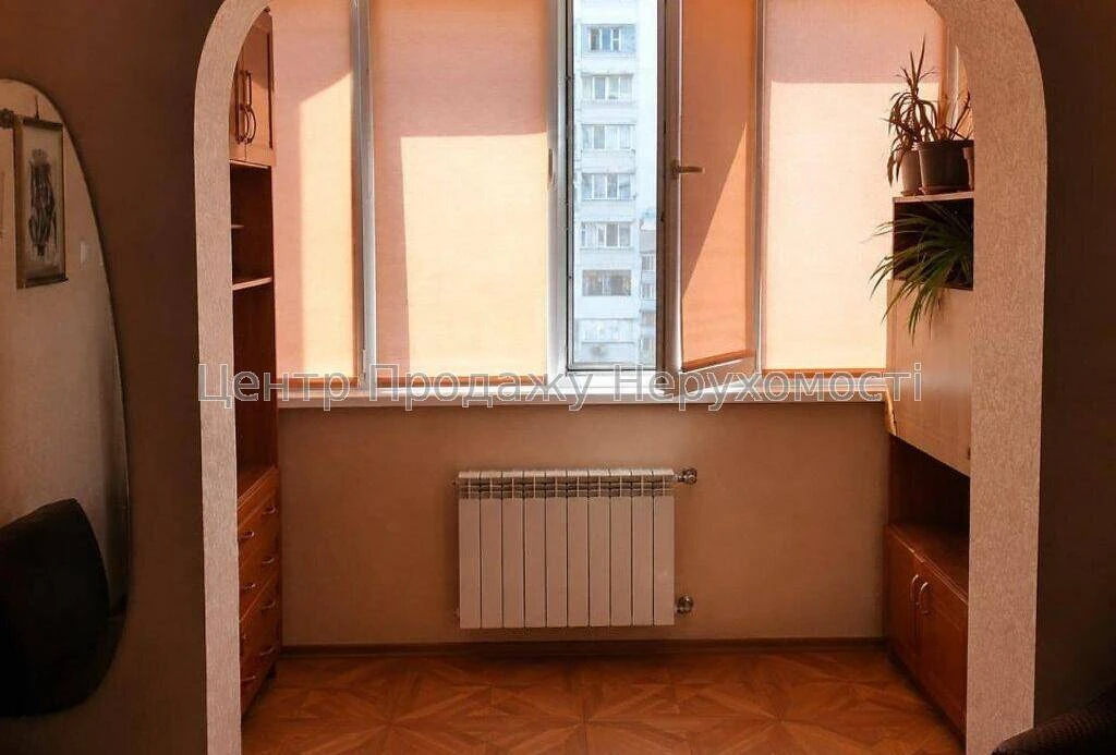 2-room apartment for sale, 10/16th floor, 55. 6 m², Kyiv — profitable