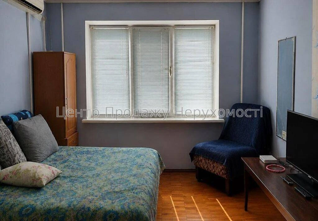 2-room apartment for sale, 10/16th floor, 55. 6 m², Kyiv — profitable
