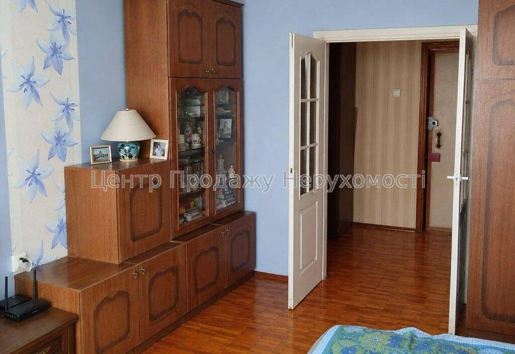 2-room apartment for sale, 10/16th floor, 55. 6 m², Kyiv — profitable