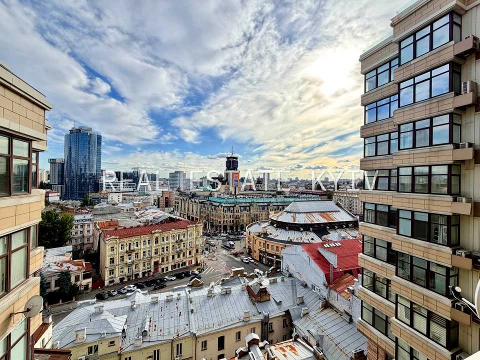 Квартира. Київ, Круглоуніверситетська вул.