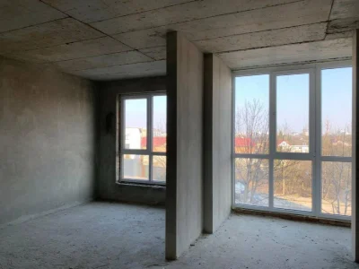 Продается трехкомнатная квартира возле Арсена.