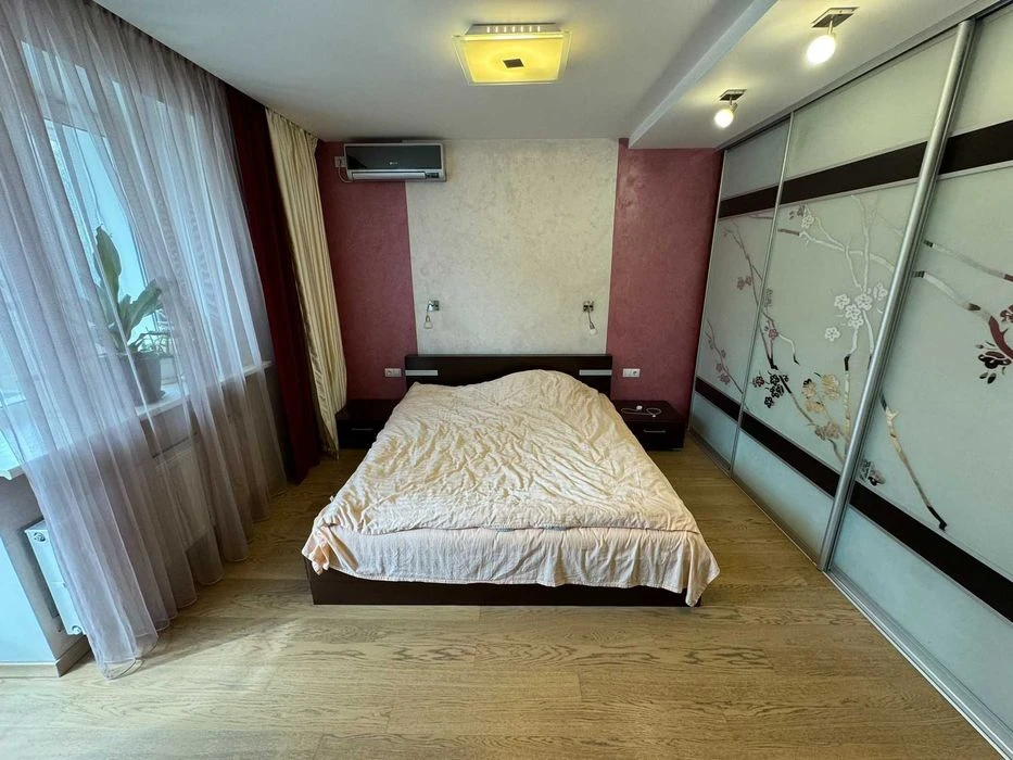 ‼️ЦЕНТР‼️ 4к квартира біля стадіона "Ворскла", 112 м², нижні