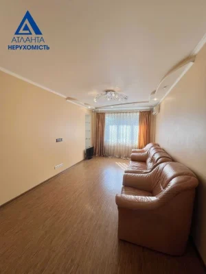 Продаж 3 кім. квартири у 55 мікрорайоні