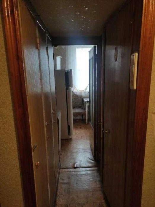 Продам 1 кімн. квартиру поруч з метро Масельського