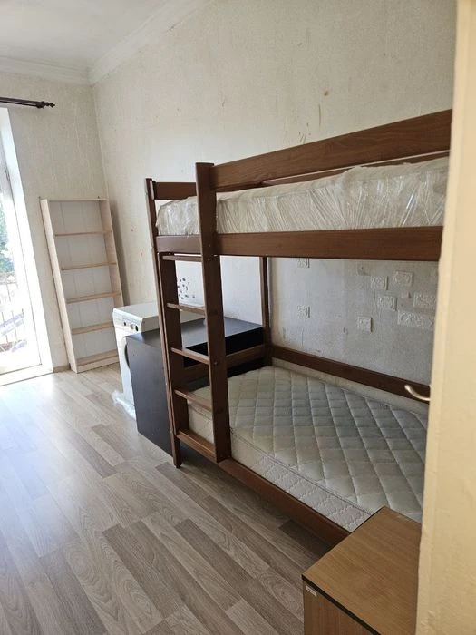 Продам 2к кв Лесопарк Померки 4/5 сталинка ж/б