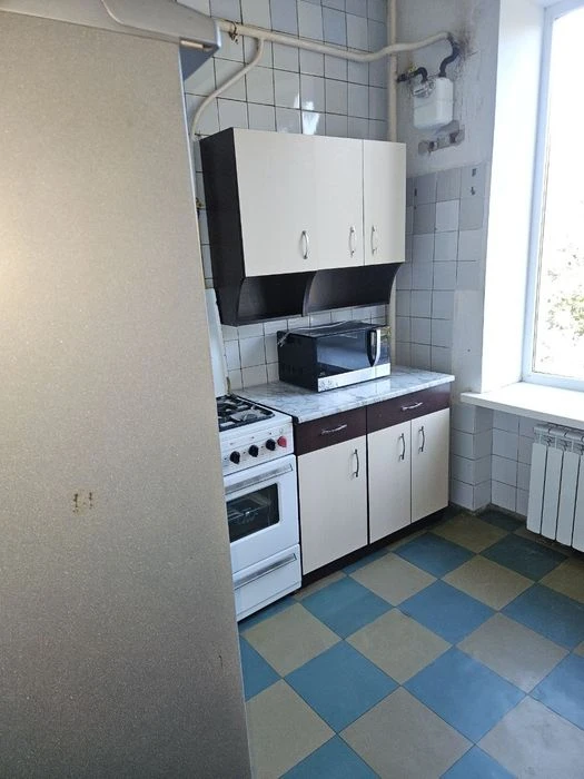 Продам 2к кв Лесопарк Померки 4/5 сталинка ж/б