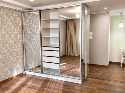 Квартира. Київ, Юлії Здановської вул. (Ломоносова)