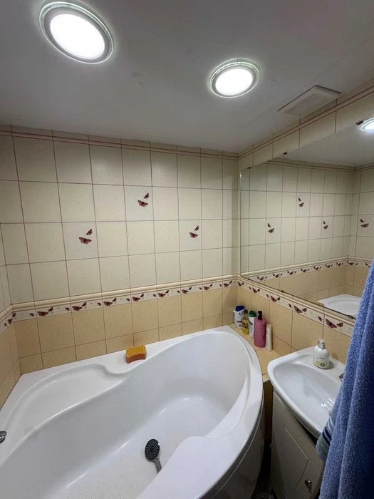 Продаж 2 кімнатної квартири з меблями та технікою