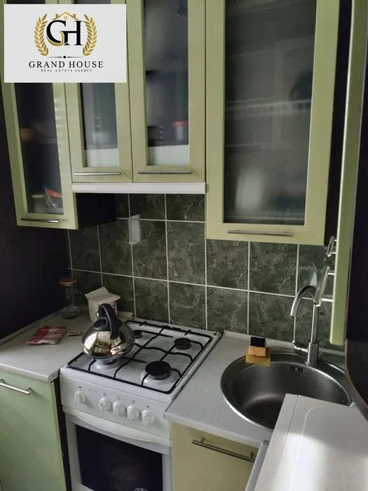 Продам 1 кімнатну квартиру на Шкільному