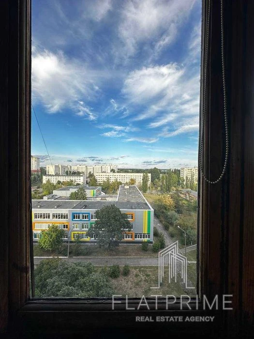 Продаж одно кімнатної квартири на Лісовому масиві  Мілютенка