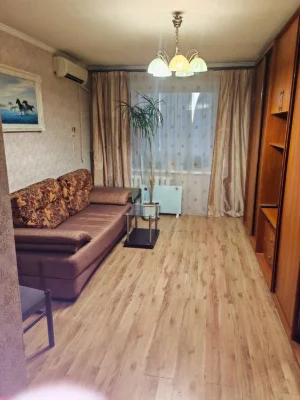Продам 1к квартиру Поля Кирова низ Минина Шнеерсона Свердлов