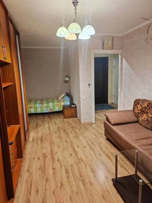 Продам 1к квартиру Поля Кирова низ Минина Шнеерсона Свердлов
