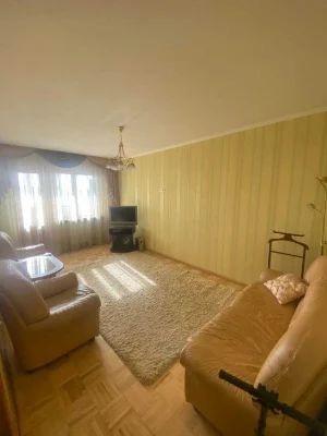 Продаж 3 кім. вул. Деміївська 53, метро Голосіївська