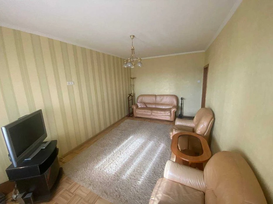 Продаж 3 кім. вул. Деміївська 53, метро Голосіївська