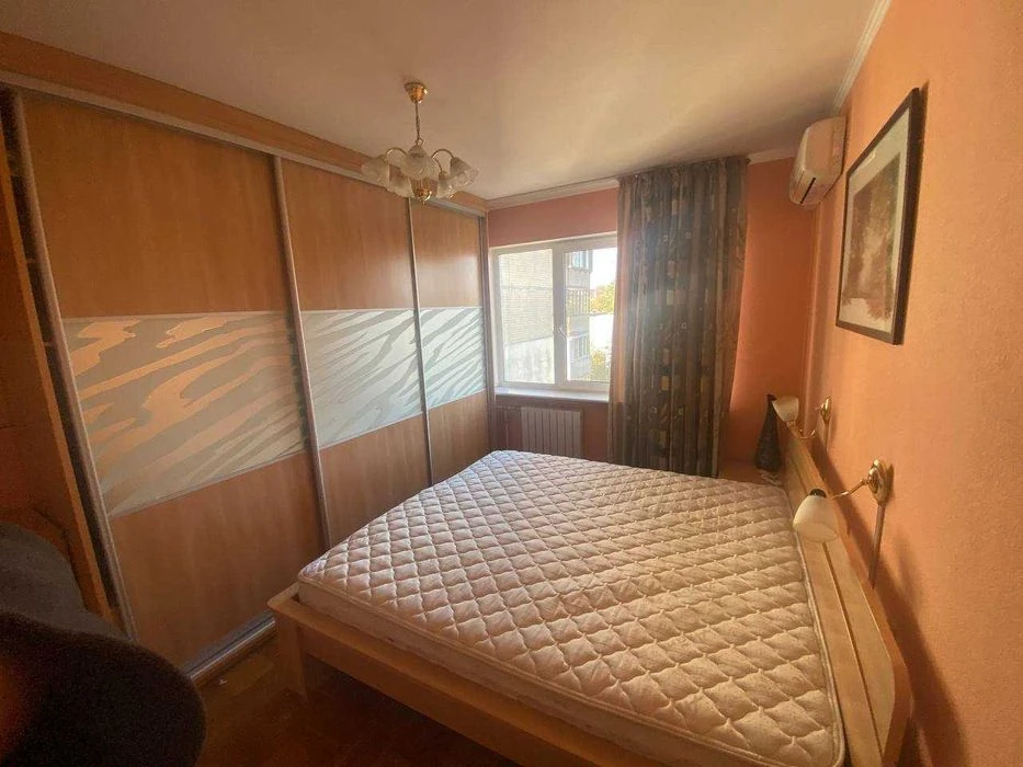 Продаж 3 кім. вул. Деміївська 53, метро Голосіївська