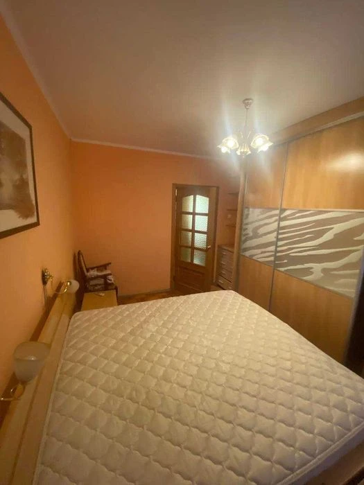Продаж 3 кім. вул. Деміївська 53, метро Голосіївська