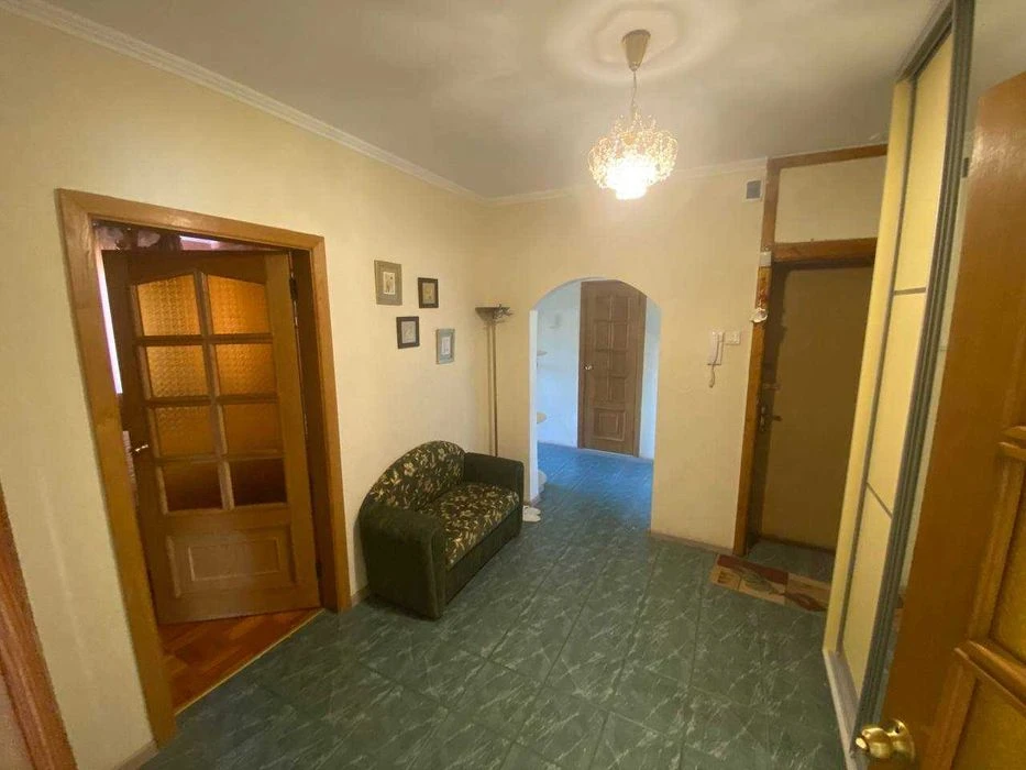 Продаж 3 кім. вул. Деміївська 53, метро Голосіївська