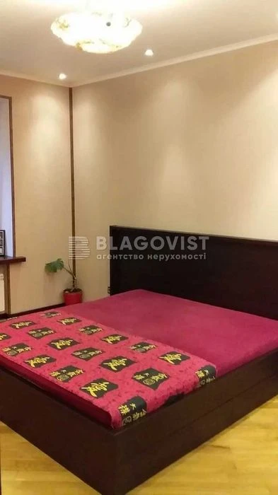 Продаж 3К Вишгородська 4 Сталінка ремонт меблі техніка