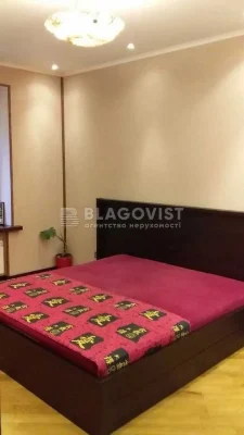 Продаж 3К Вишгородська 4 Сталінка ремонт меблі техніка