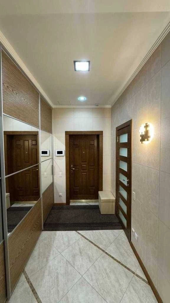 1-room apartment for sale 56.3 m², Andriya Kyzyla St., Ver
