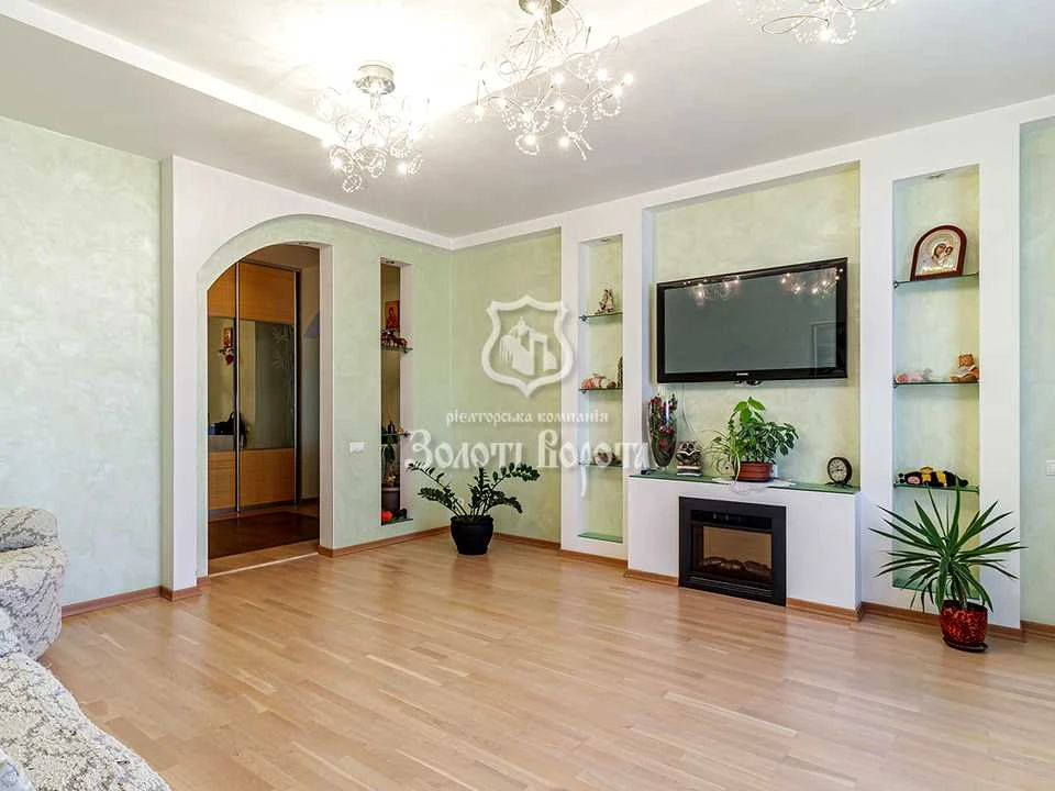 Apartment. Kyiv, Volodymyr Ivasyuk Ave. (Heroes of Stalingrad