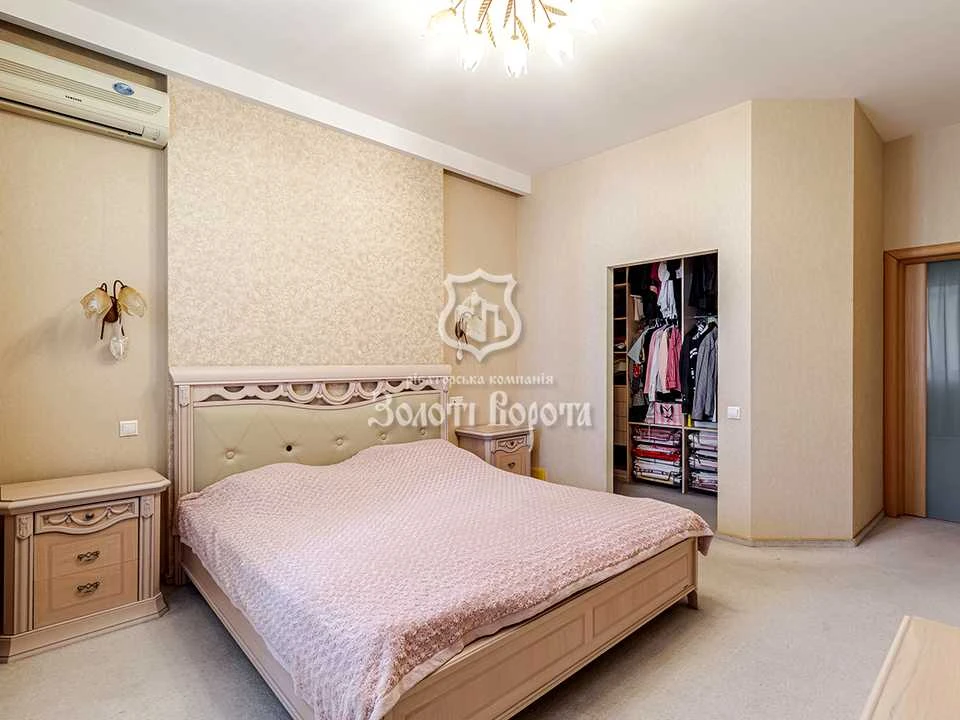 Apartment. Kyiv, Volodymyr Ivasyuk Ave. (Heroes of Stalingrad