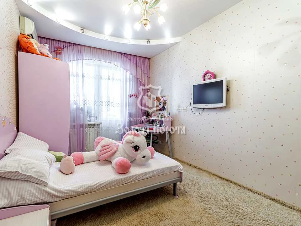 Apartment. Kyiv, Volodymyr Ivasyuk Ave. (Heroes of Stalingrad