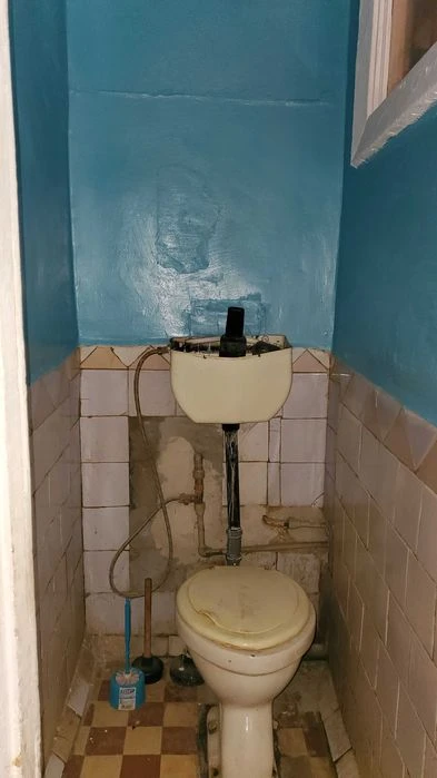 Фасадна 2-кімнатна квартира 55 м² під житло або бізнес на ву