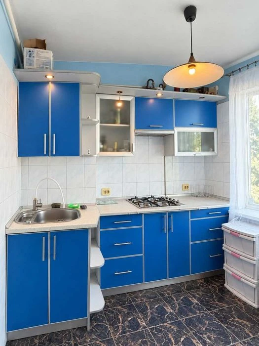 ДВУХ комн. квартира РЕМОНТ на Левитана/Королева 42 тыс.у.е.