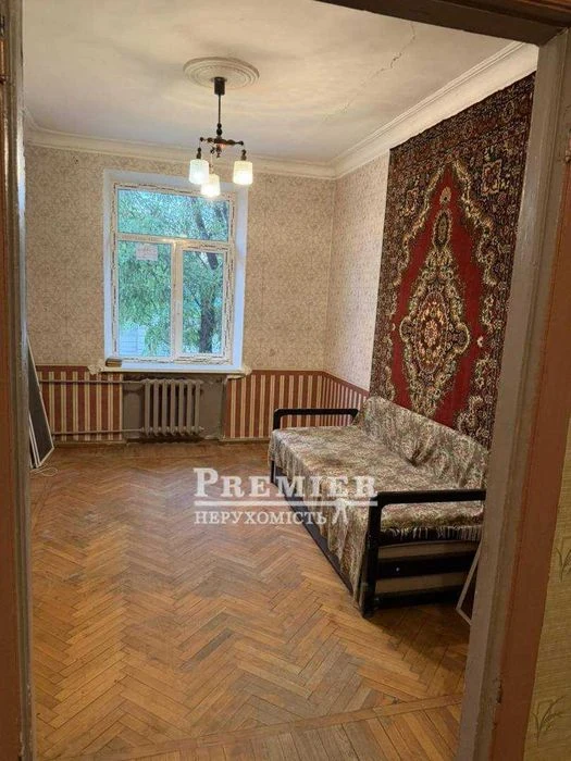 2-кімнатна квартира 50 м² Центр Преображенська, сталінка, 2