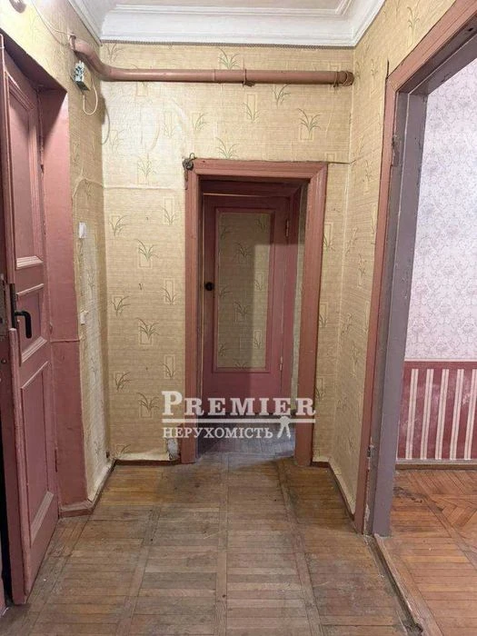 2-кімнатна квартира 50 м² Центр Преображенська, сталінка, 2