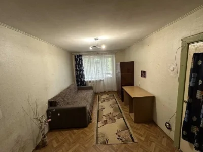 Продаж 1-кімнатної квартири з газом, 2 поверх,Черемушки,Євге