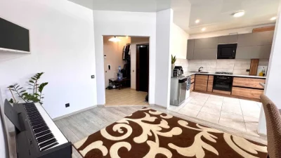 Продам 3 кімнатну квартиру з ремонтом на Щасливому ! 120 кв