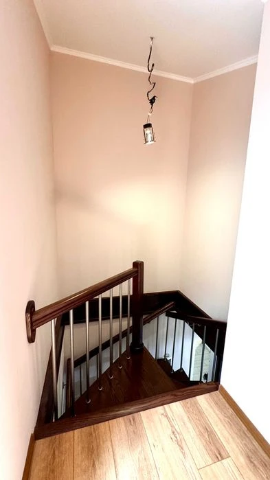 Продам 3 кімнатну квартиру з ремонтом на Щасливому ! 120 кв