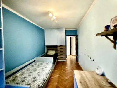 Квартира. Харків, Гімназійна набережна вул. (Червоношкільна