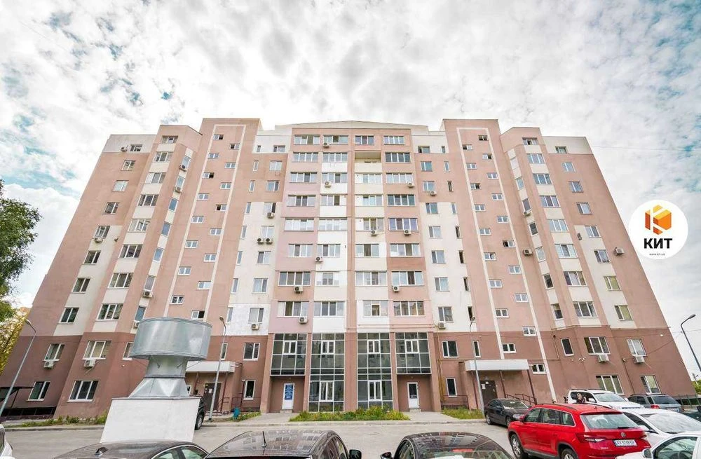 2 rooms 81m2 Saltivka (Saltivka, Ak. Pavlova, residential complex Sputnik)12756